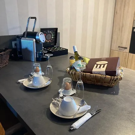 Valley View With Private Wellness דירה בולאנז'